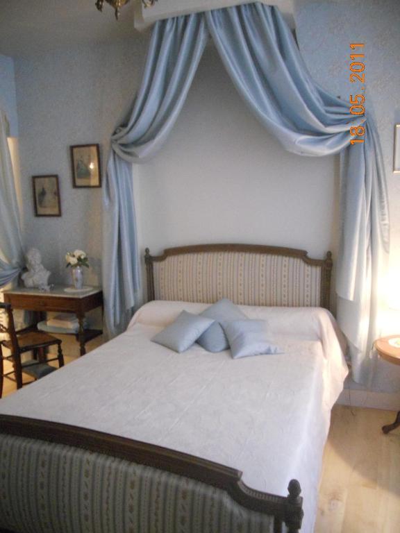 Les Drapiers De Villenouvelle 蒙托邦 客房 照片